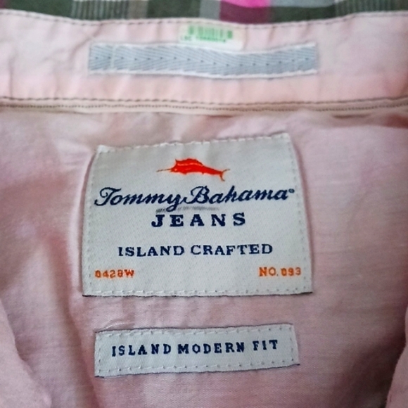 Tommy Bahama Island Modern Fit Button Down - Picture 4 of 6